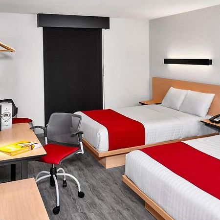 City Express By Marriott Merida Exterior photo