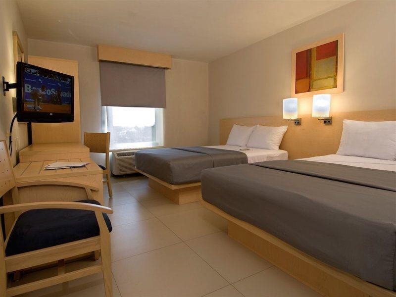 City Express By Marriott Merida Exterior photo